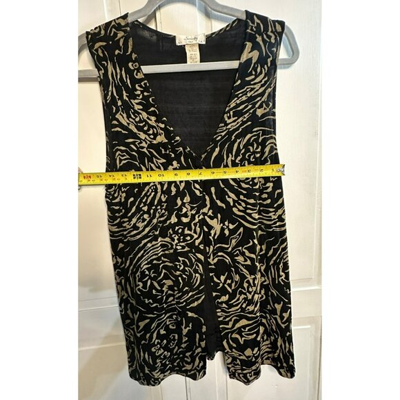 Vintage Society Sleeveless Top – Black & Tan Abstract Print Split-Front Blouse - Picture 7 of 8
